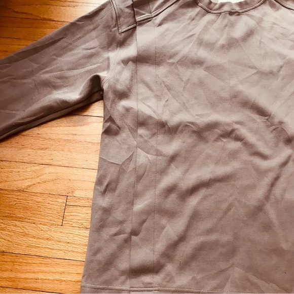 Dept. Anonym Expandable Camel Sweatshirt - Picture 6 of 10